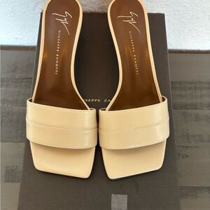 Giuseppe Zanotti Cream Women's Kitten Heel Mule
